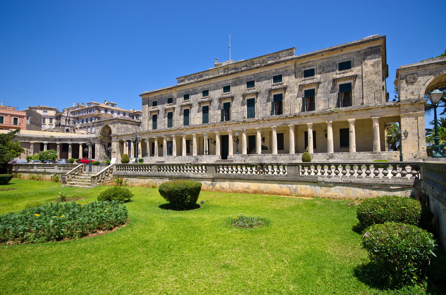 Day 2: Through the streets of Corfu Town